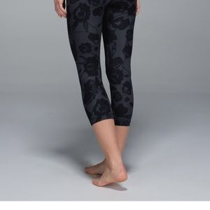 Wunder Under Floral Capris